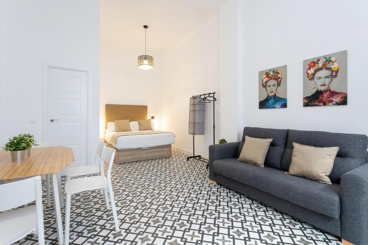 Holidays2Malaga Picasuss Loft New Built Close Huelin Beach And Promenade Bagian luar foto