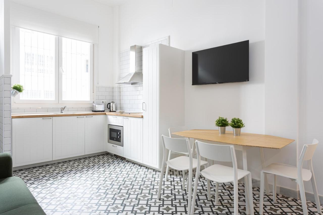 Holidays2Malaga Picasuss Loft New Built Close Huelin Beach And Promenade Bagian luar foto