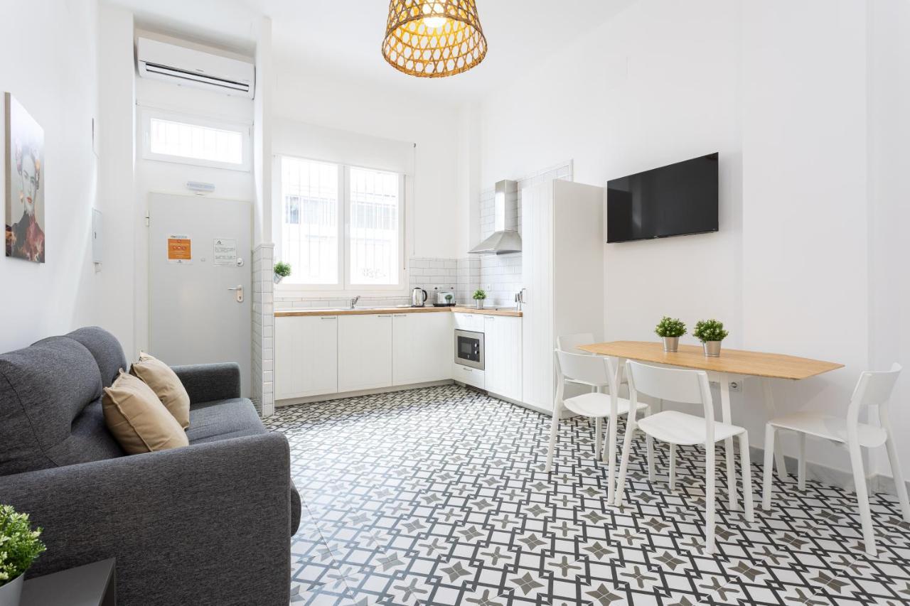 Holidays2Malaga Picasuss Loft New Built Close Huelin Beach And Promenade Bagian luar foto