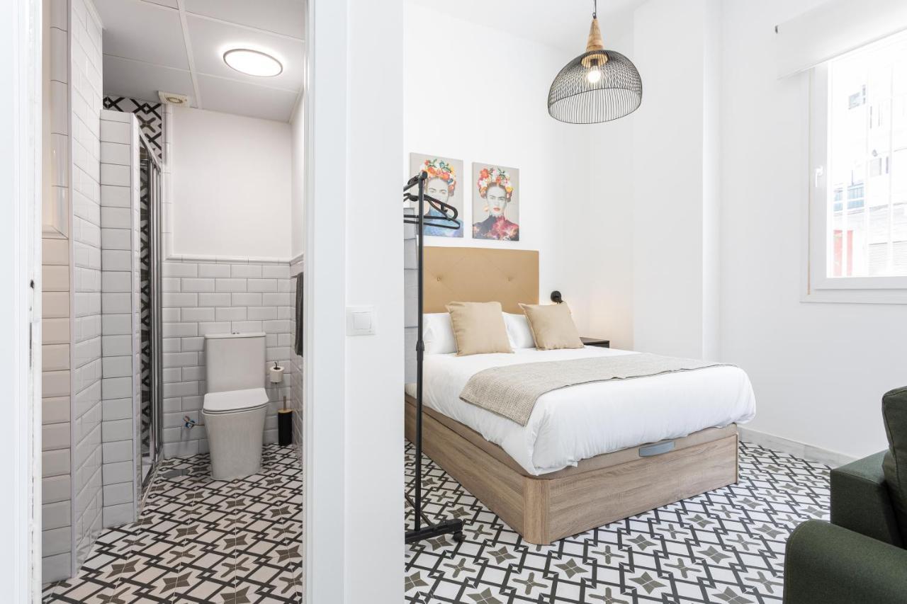 Holidays2Malaga Picasuss Loft New Built Close Huelin Beach And Promenade Bagian luar foto