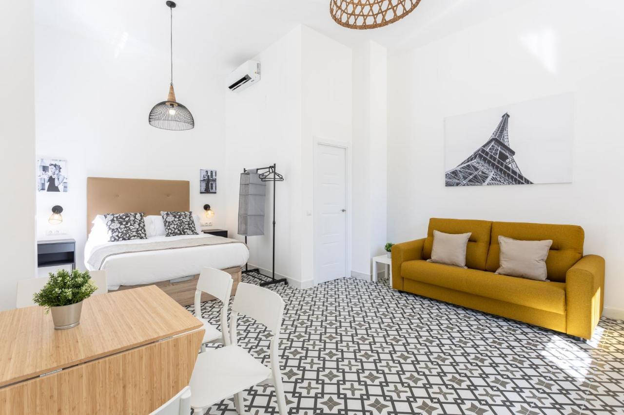 Holidays2Malaga Picasuss Loft New Built Close Huelin Beach And Promenade Bagian luar foto