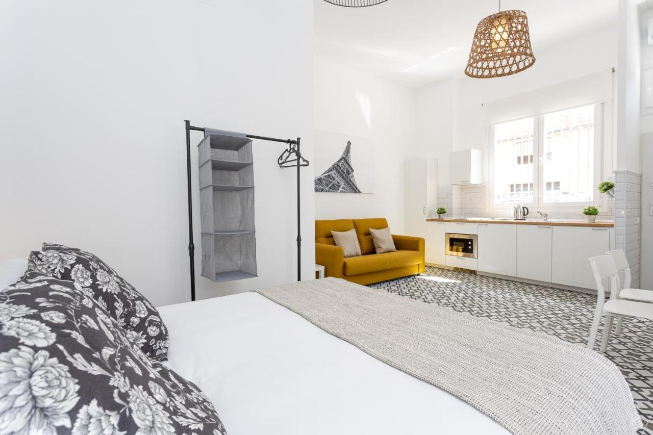 Holidays2Malaga Picasuss Loft New Built Close Huelin Beach And Promenade Bagian luar foto