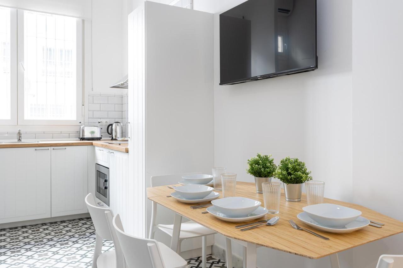 Holidays2Malaga Picasuss Loft New Built Close Huelin Beach And Promenade Bagian luar foto
