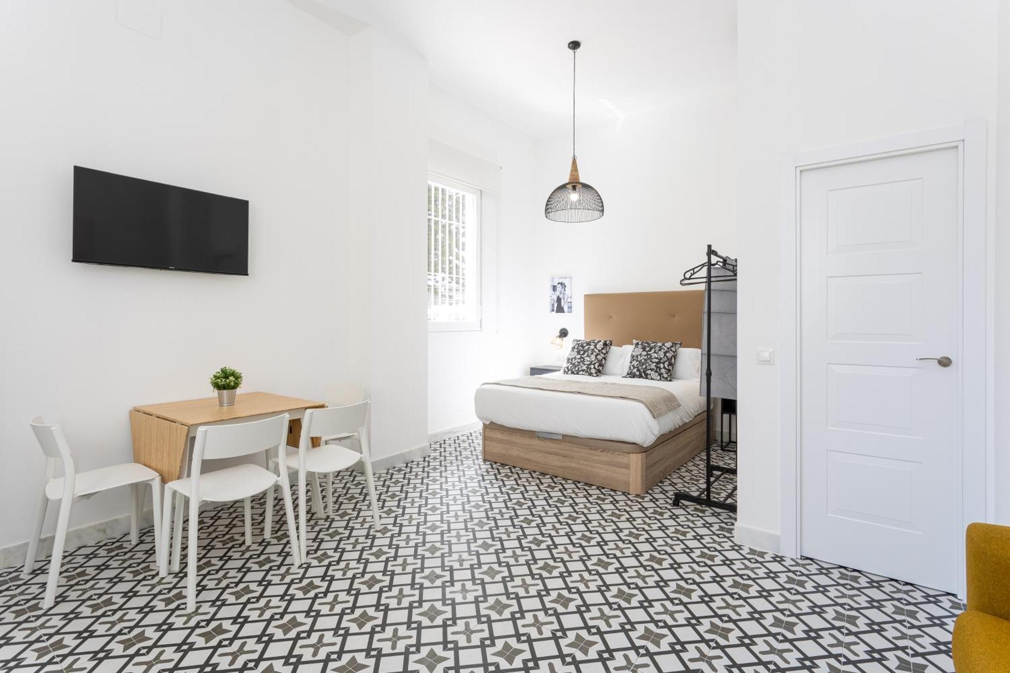 Holidays2Malaga Picasuss Loft New Built Close Huelin Beach And Promenade Bagian luar foto