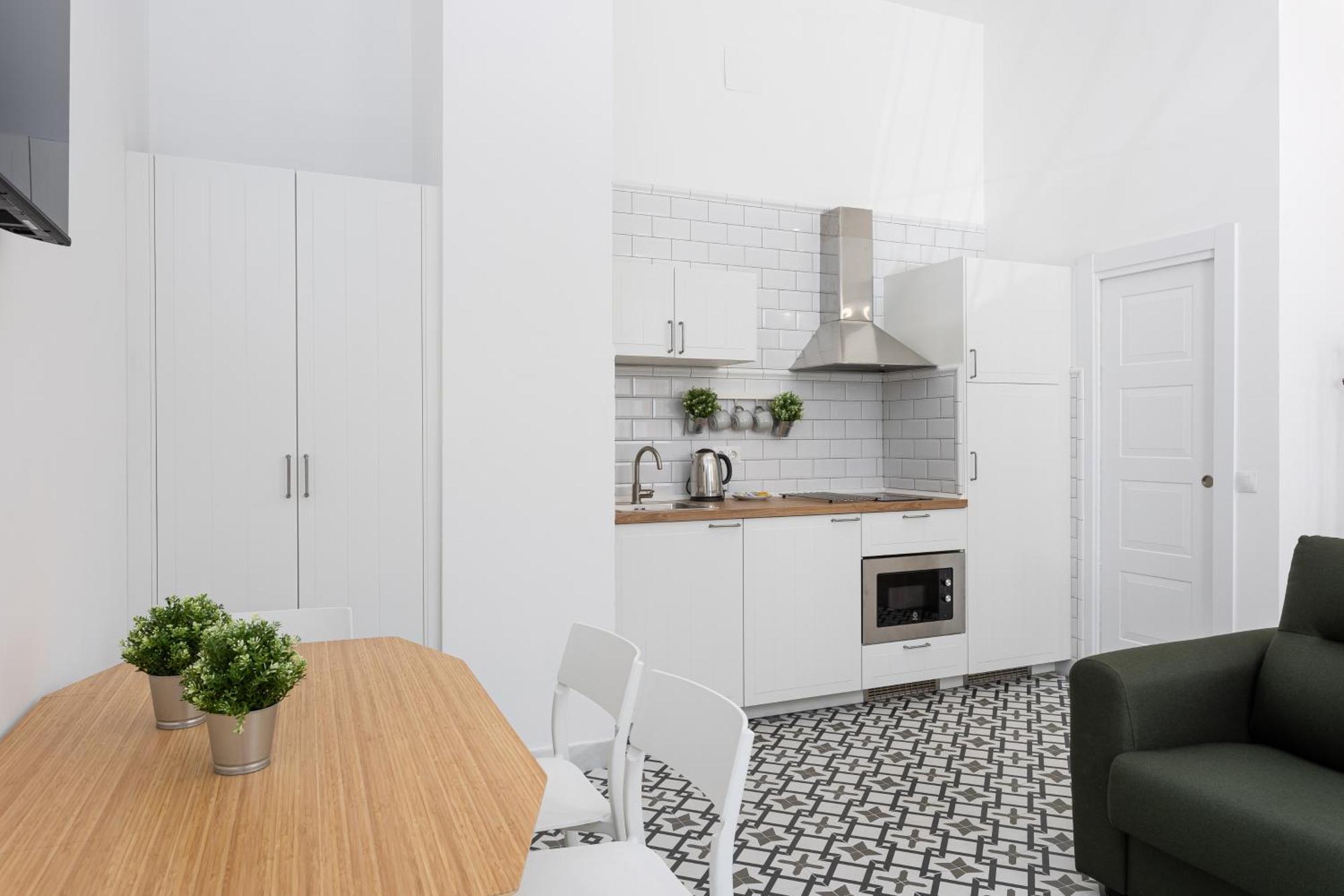 Holidays2Malaga Picasuss Loft New Built Close Huelin Beach And Promenade Bagian luar foto
