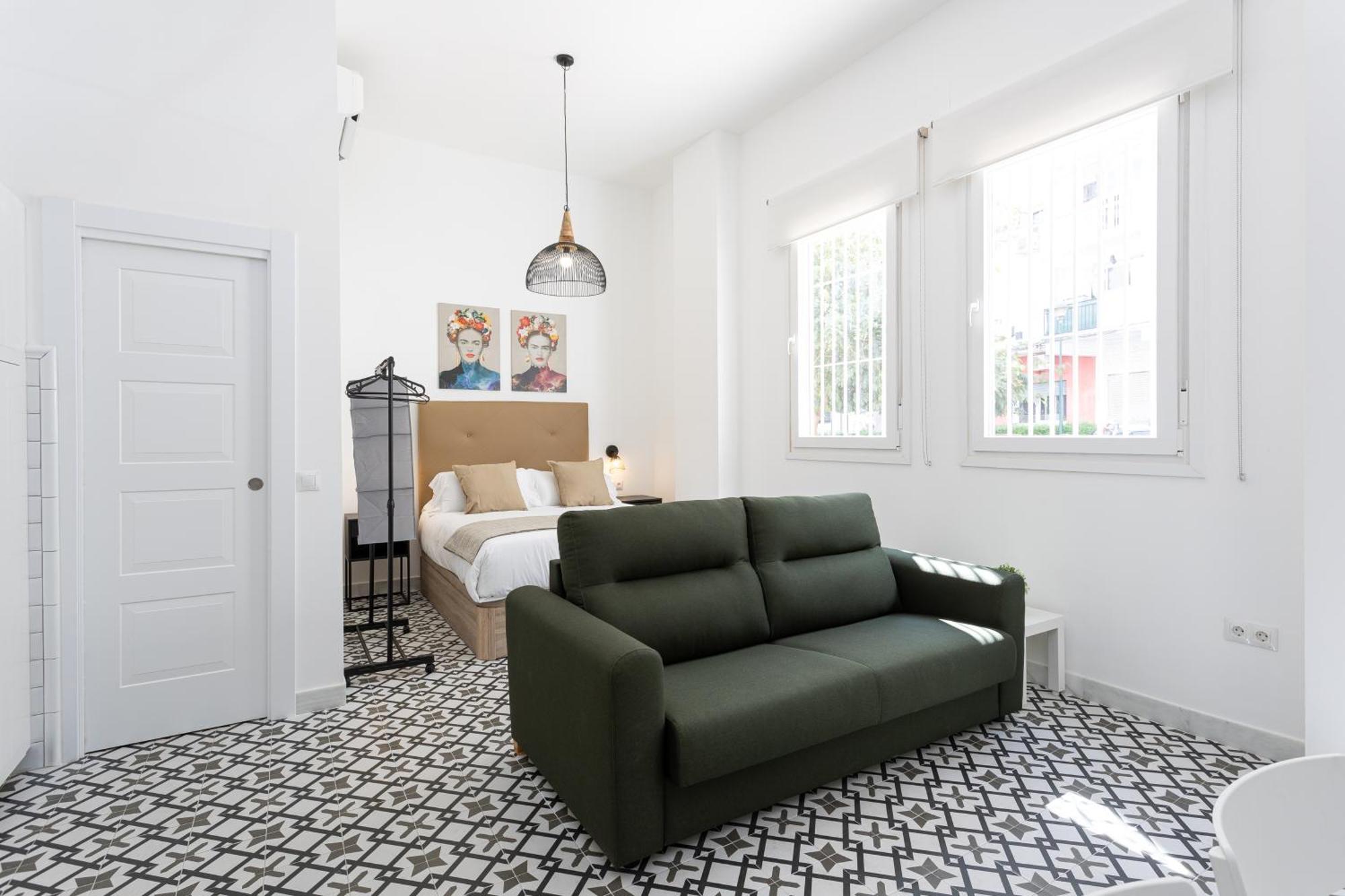 Holidays2Malaga Picasuss Loft New Built Close Huelin Beach And Promenade Bagian luar foto